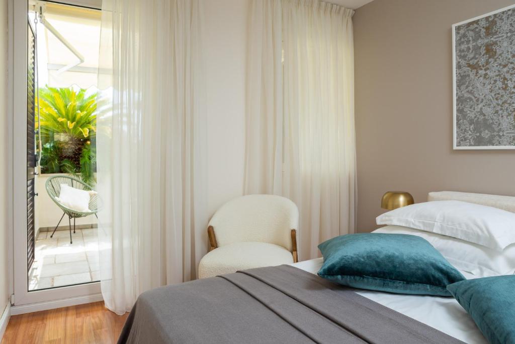 Royal palms luxury apartment photo 2