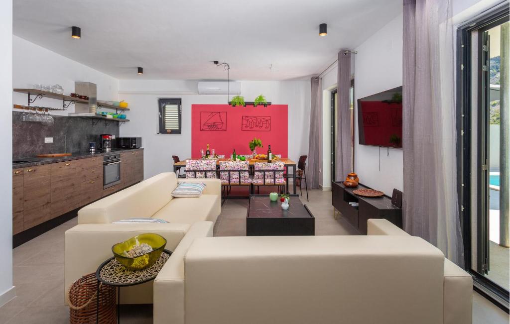 Awesome Home In Lukovo With Sauna photo 3