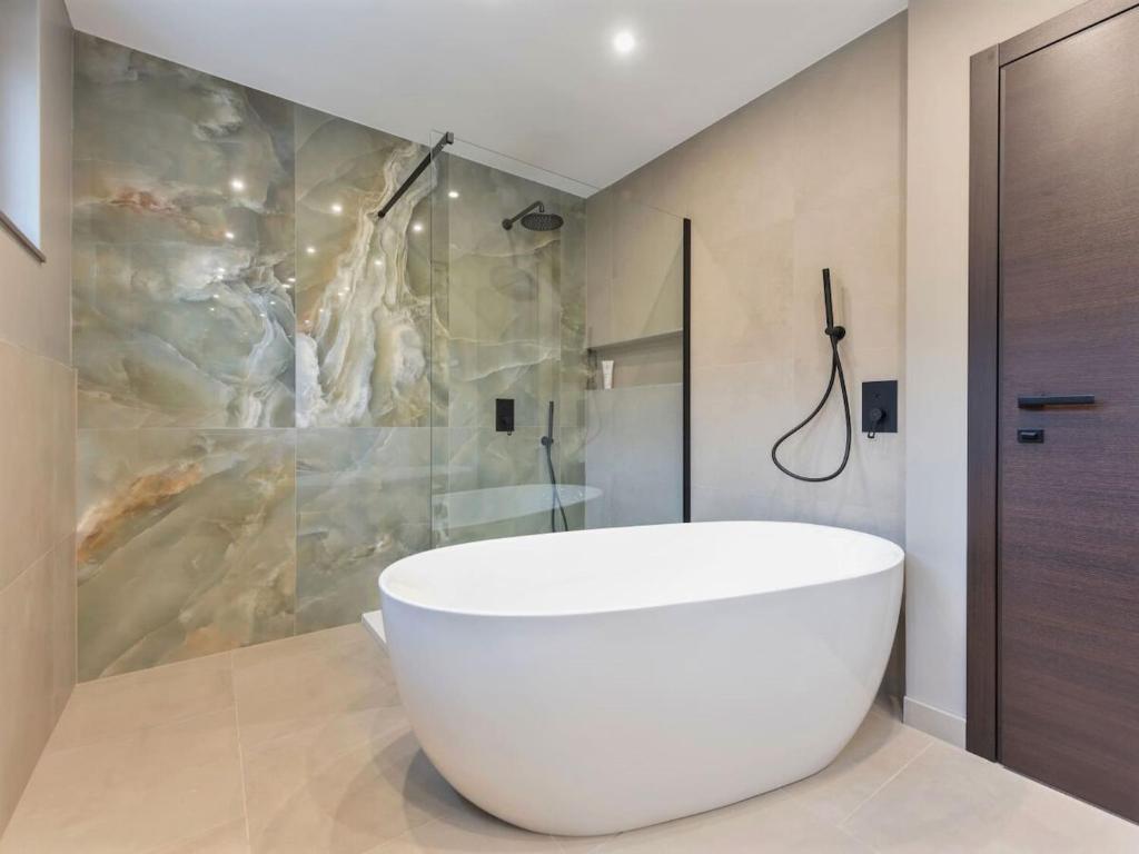 Stylish Villa Aria with pool photo 3