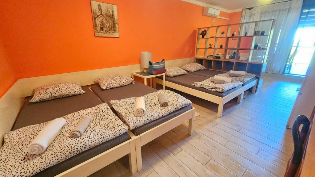 Simic Studio Apartment photo 2