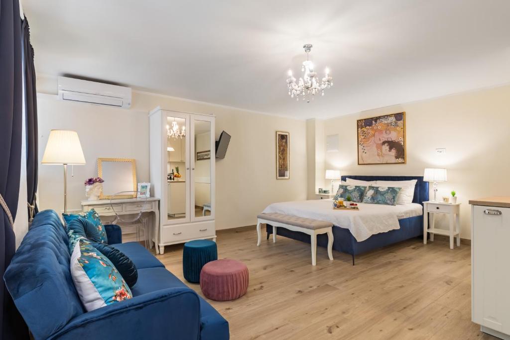 Old Town Cozy Apartment in Split Walk to Diocletians Palace and Beaches photo 2