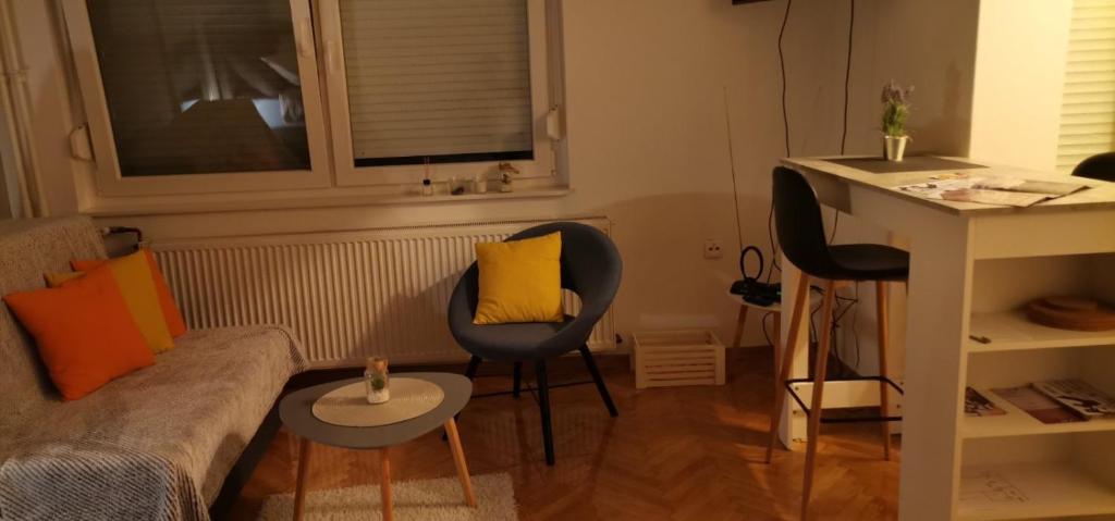 Studio apartman Tonka photo 2
