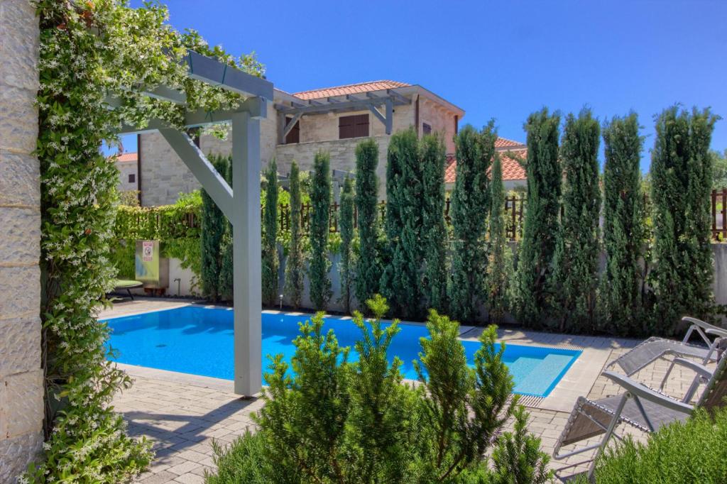 Stone villa Zelda with pool in Ližnjan photo 3