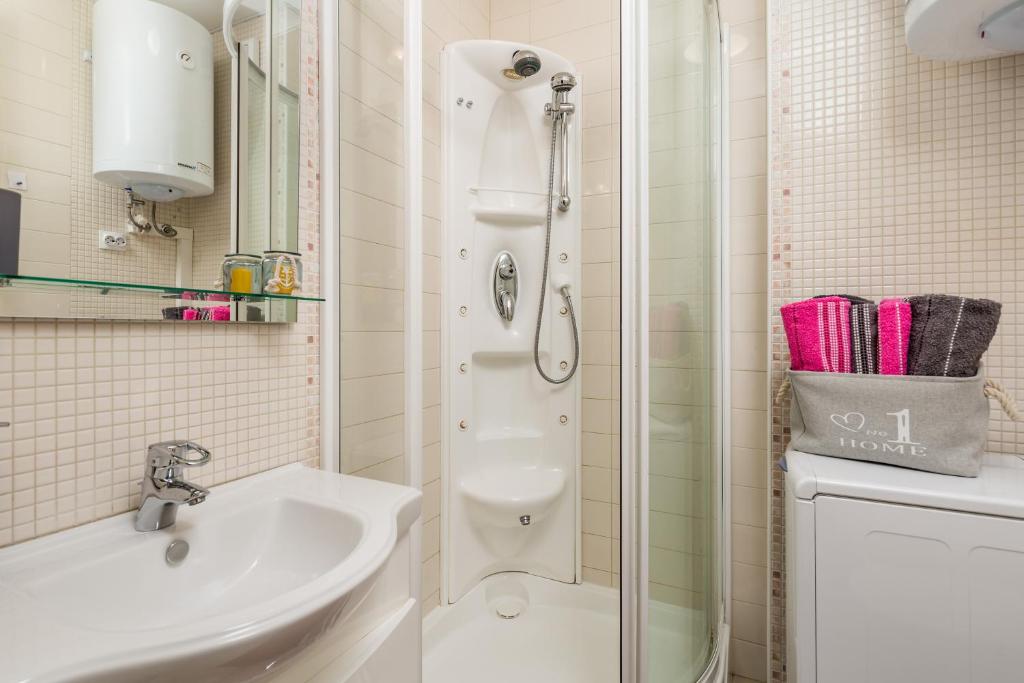 Apartment Maja Opatija with Free Private Parking and Lovely Sea View Terrace photo 3