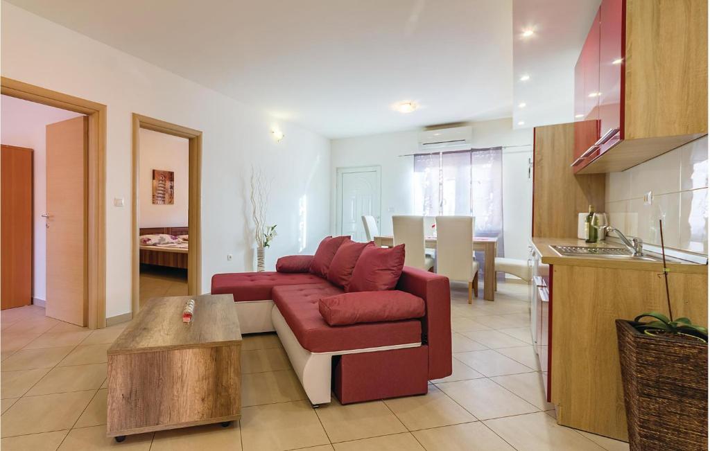 Three-Bedroom Holiday Home In Galizana photo 2