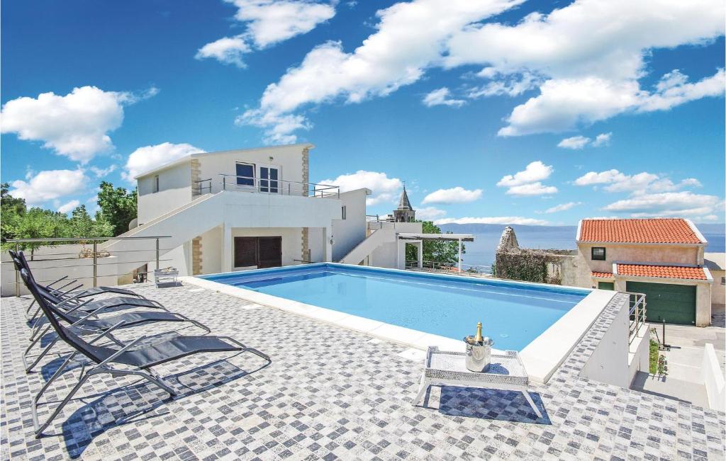 Awesome Home In Podgora — photo 1