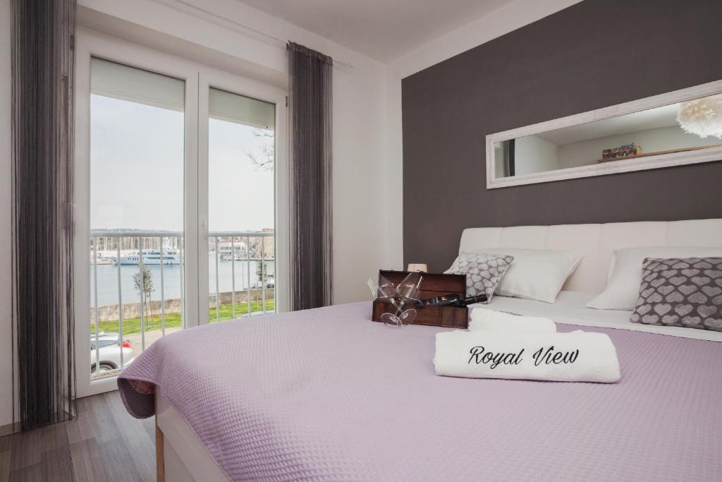 Royal View Apartment — photo 1