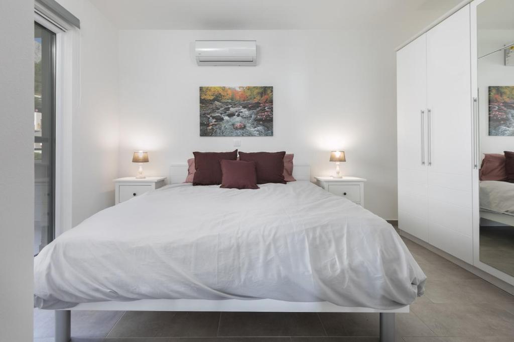 The view & art gallery apartment photo 2