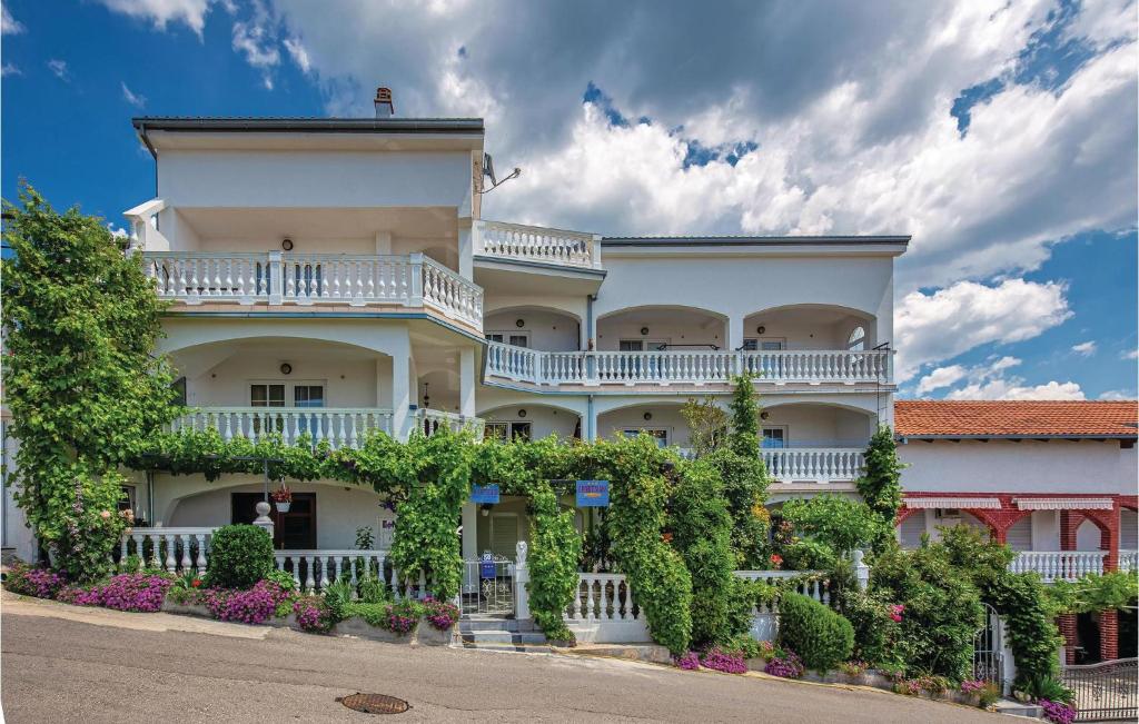 Cozy Apartment In Crikvenica photo 2