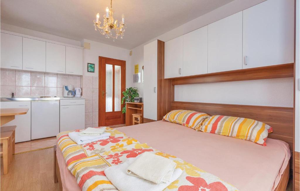 Cozy Apartment In Crikvenica photo 3