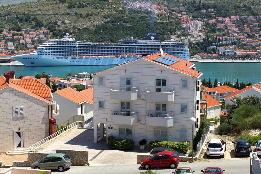 Apartments with WiFi Dubrovnik - 8565 — photo 1