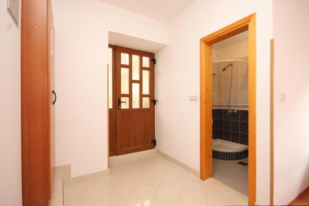 Apartments with a parking space Plat photo 3