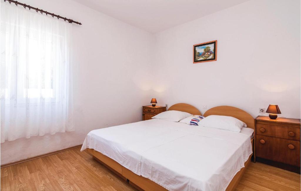 Three-Bedroom Apartment In Rovanjska photo 3