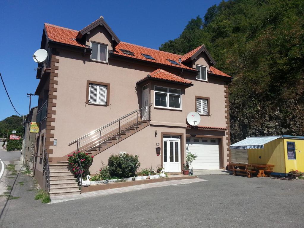 Rooms Odmaralište Jablan — photo 1