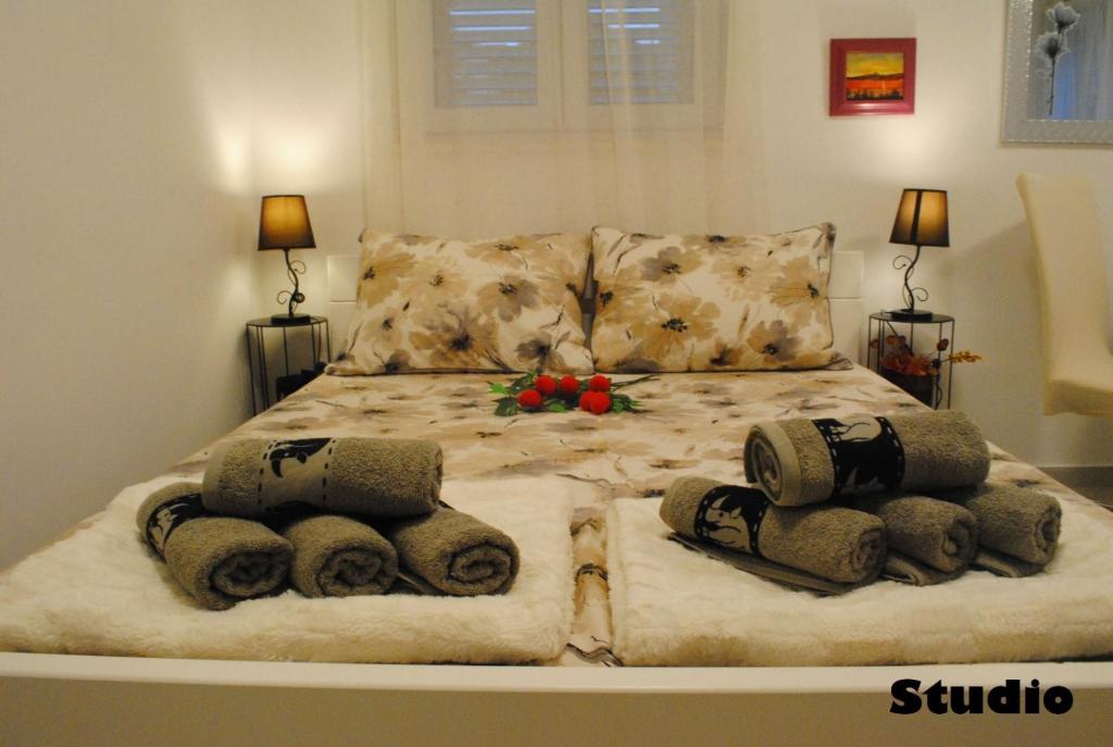 Sunshower apartment and studio photo 2