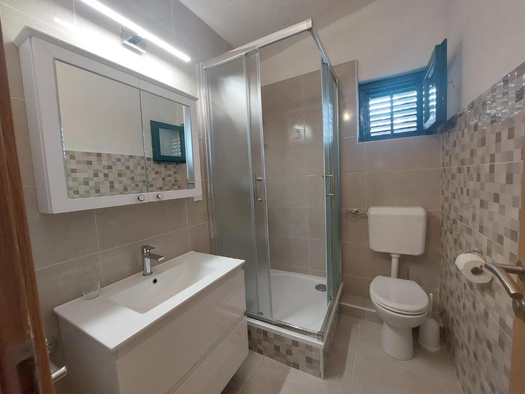 Secluded fisherman's cottage Lavdara photo 3