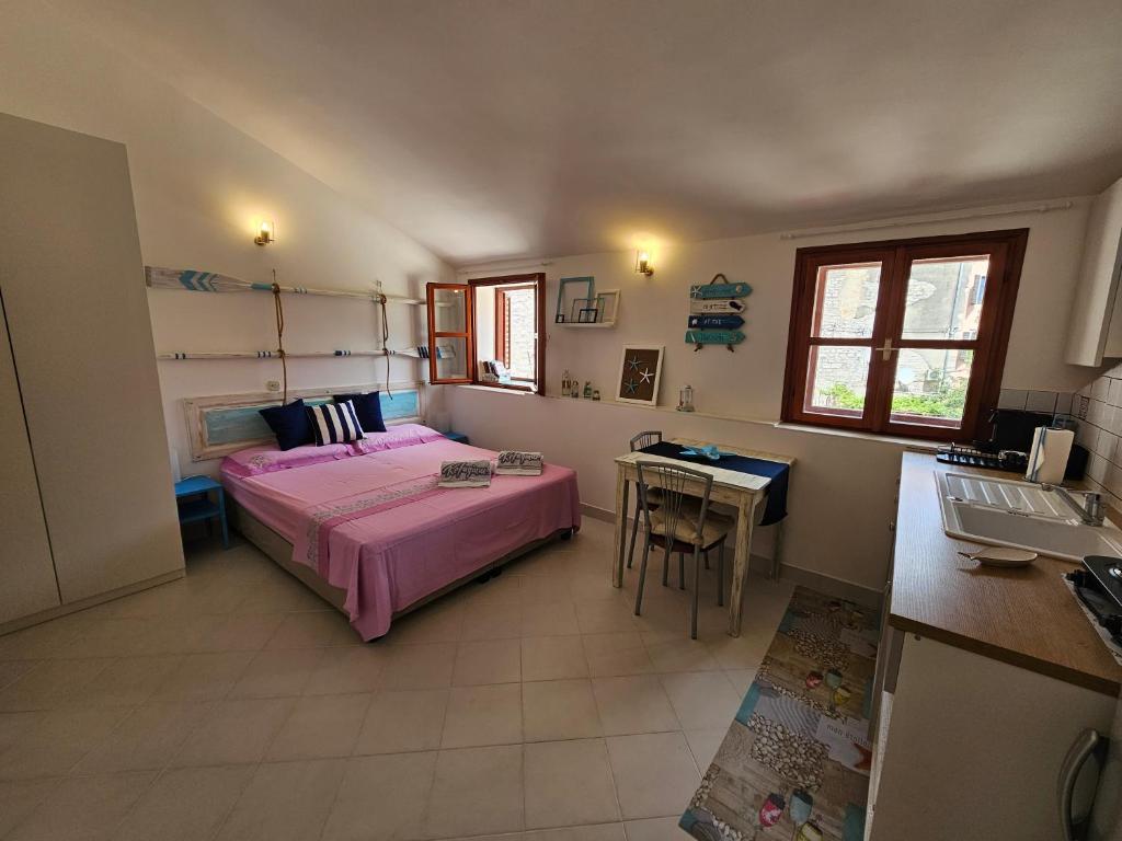 Studio Mare Fuori with terrace photo 2