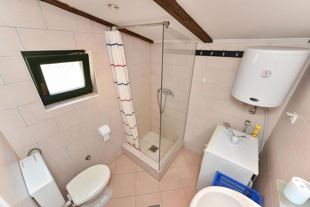 Romantic pet friendly house Orhideja - by Tourist Agency Leut photo 3