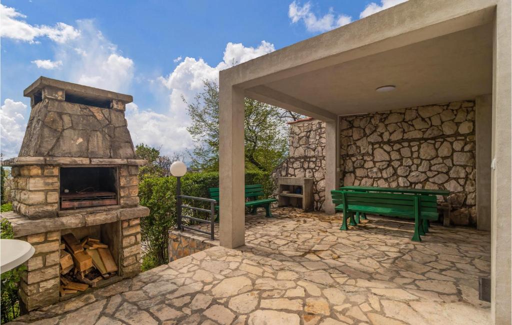 Cozy Apartment In Jadranovo photo 2