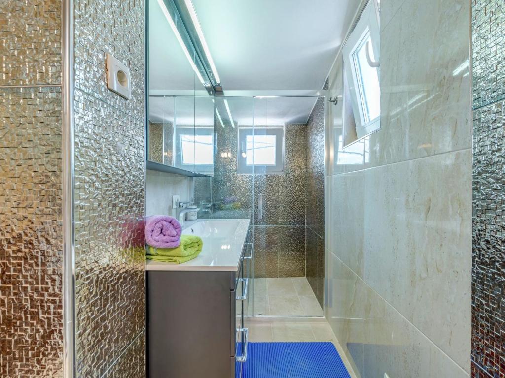 Apartment in Arbanija with Terrace photo 3