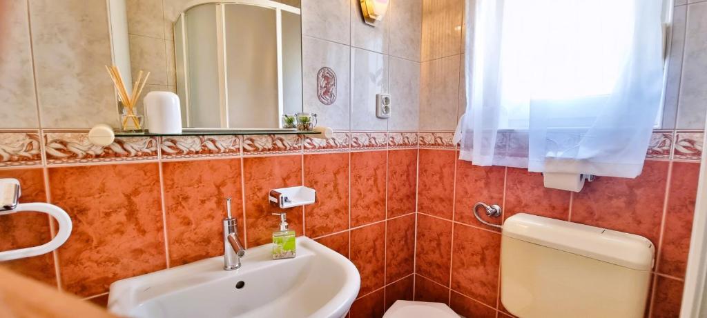 Simic Apartments photo 3