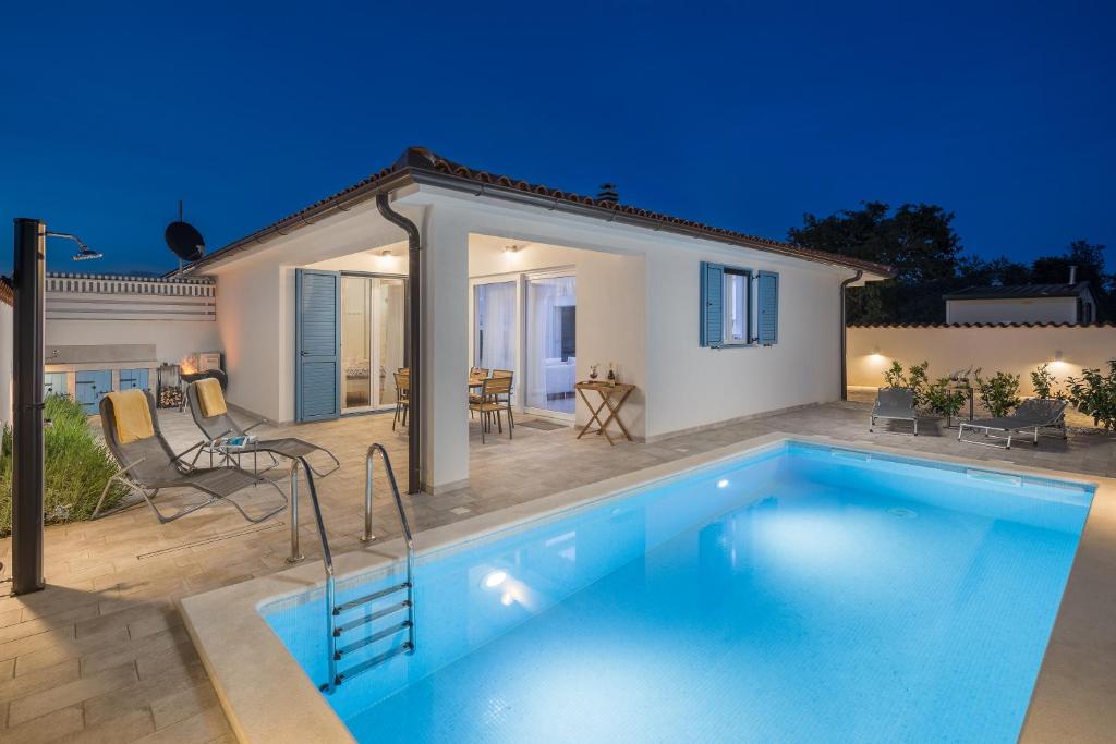 Spacious holiday house in Istria — photo 1