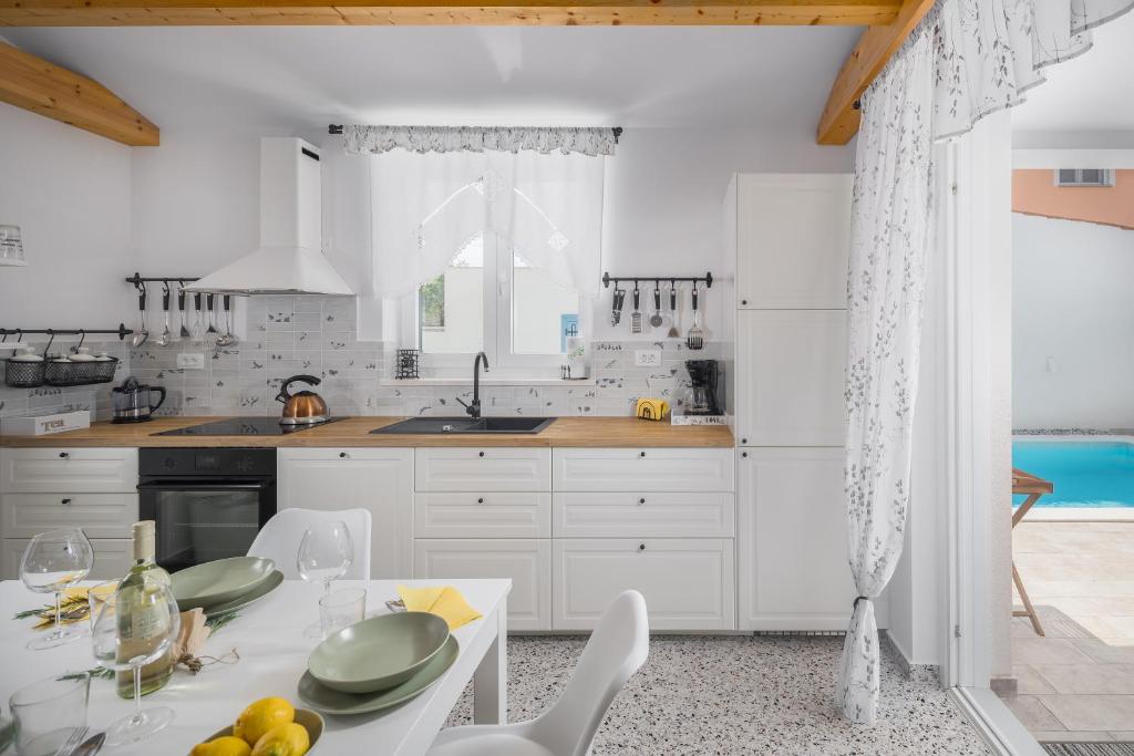 Spacious holiday house in Istria photo 3