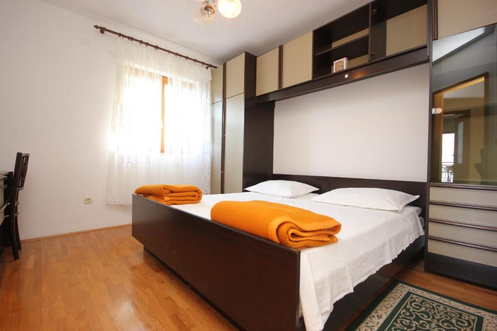 Apartments by the sea Vis - 2470 photo 2