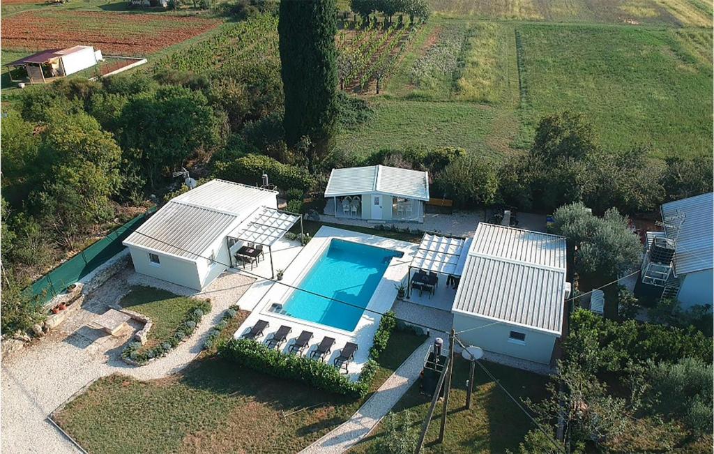 Gorgeous Home In Rovinj photo 2