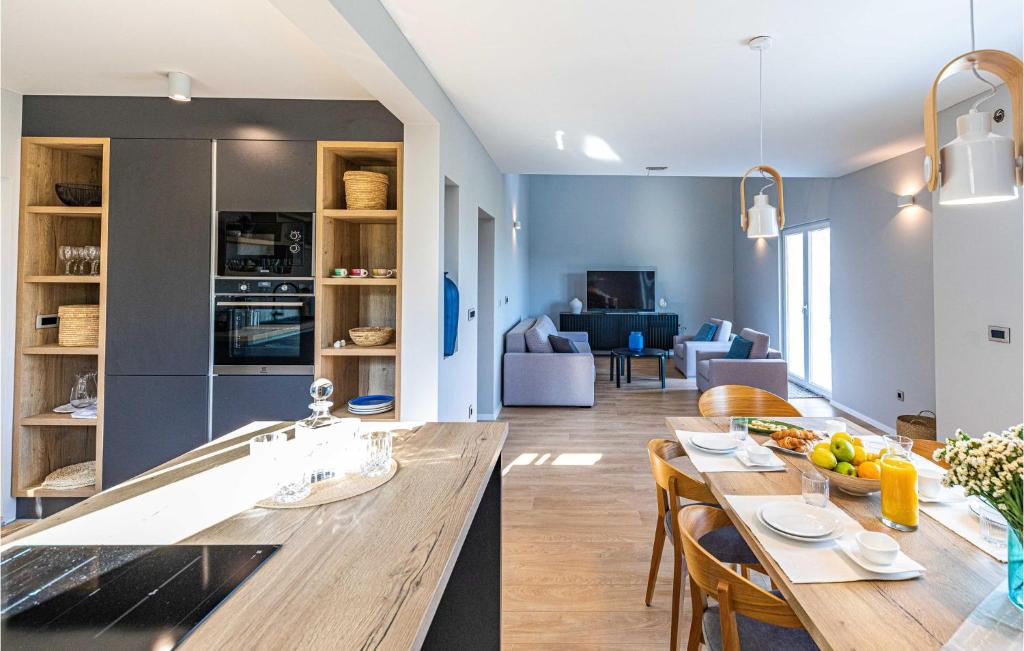 Lovely Home In Kastel Stafilic photo 3