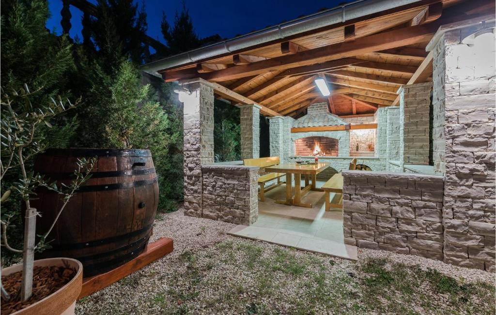 Amazing Home In Vrsi With Wifi photo 3
