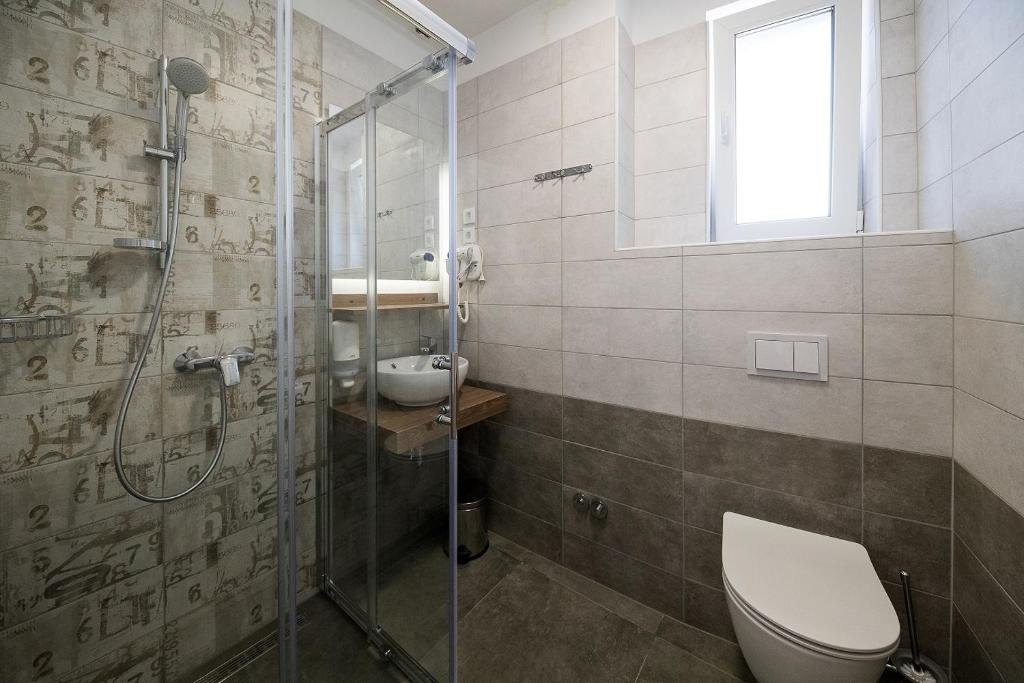 Family-friendly apartments with swimming pool Selce photo 3