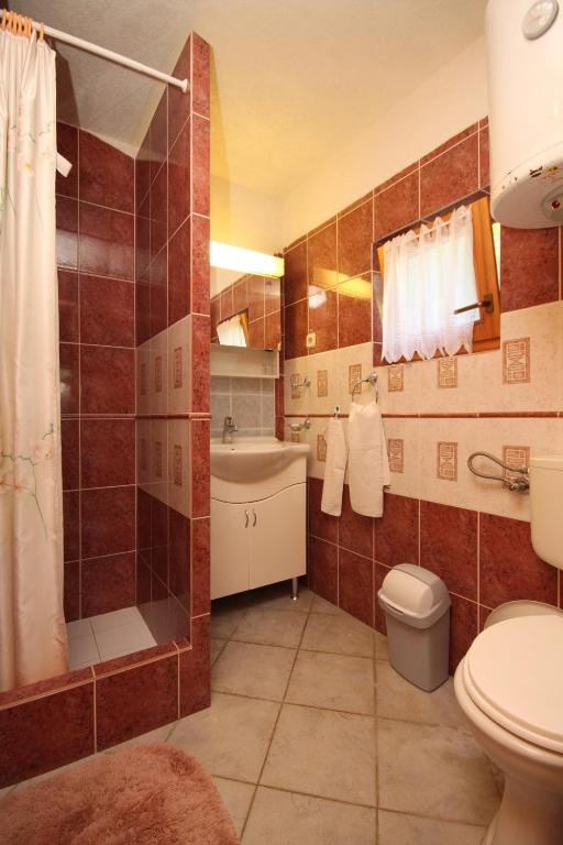 Apartments with parking space Rukavac - Vis - 2444 photo 3