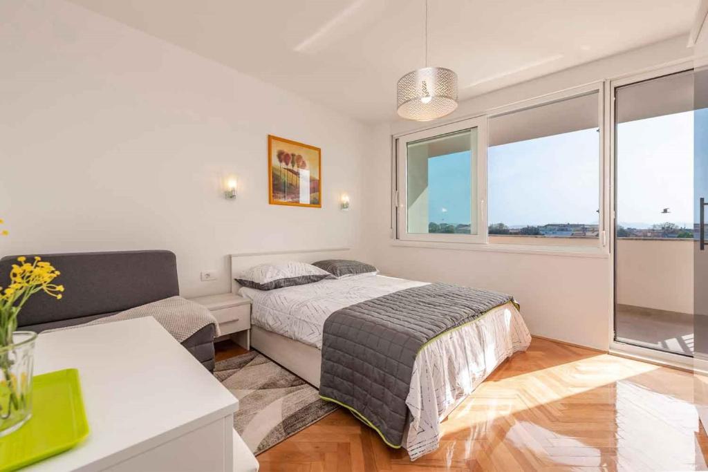 Sea the Sunset Apartment photo 2