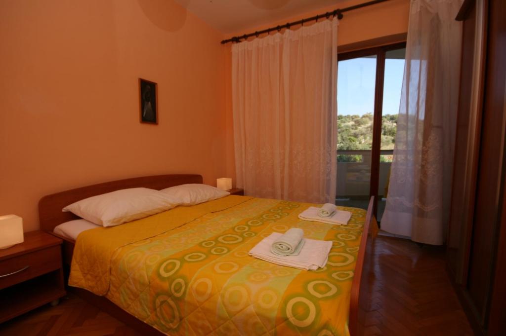 Apartments and rooms by the sea Jakisnica photo 2