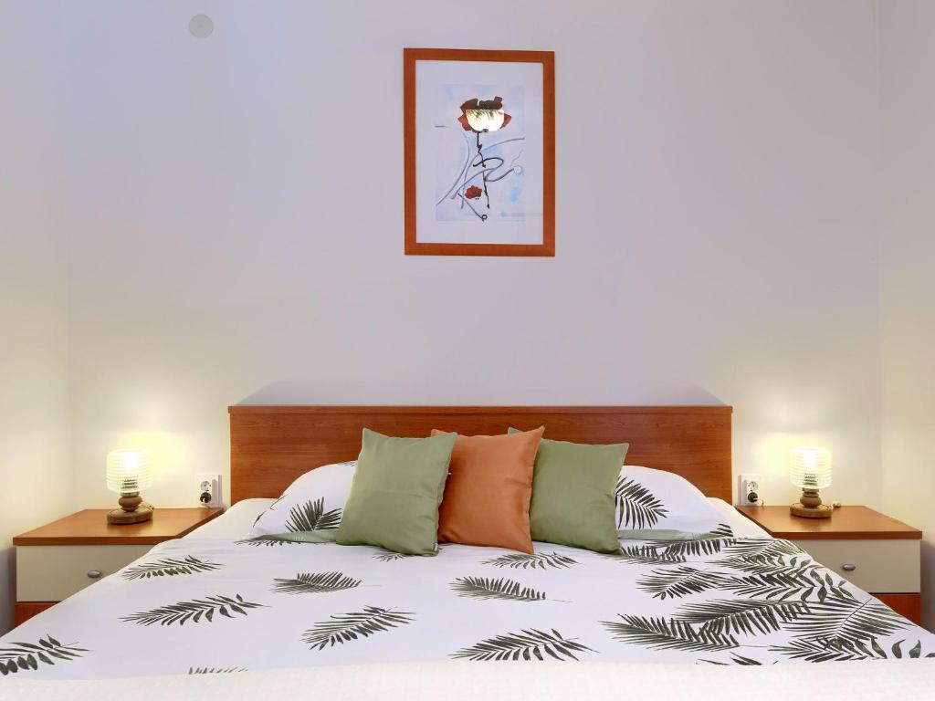 Apartment Zrinka-2 by Interhome photo 2