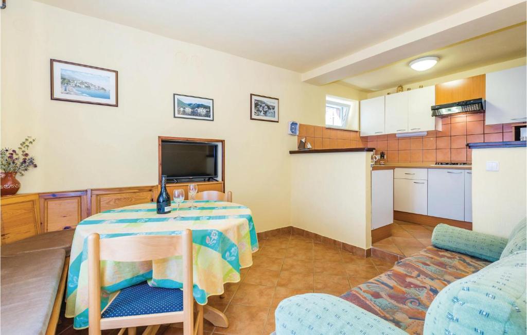 Pet Friendly Apartment In Moscenicka Draga photo 3