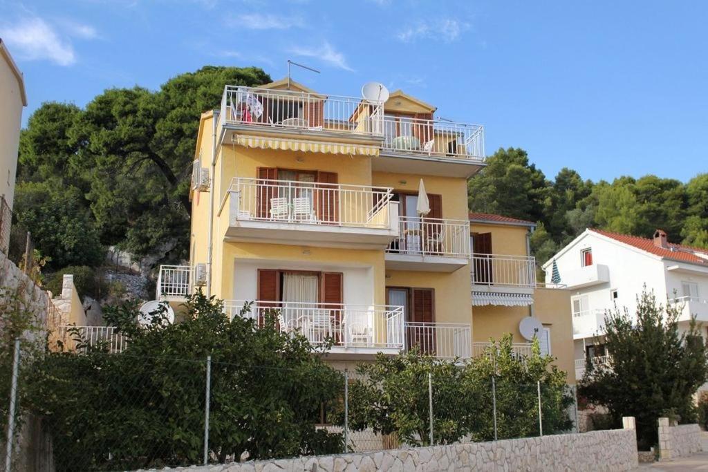 Studio Apartment in Hvar Town with Sea View — photo 1