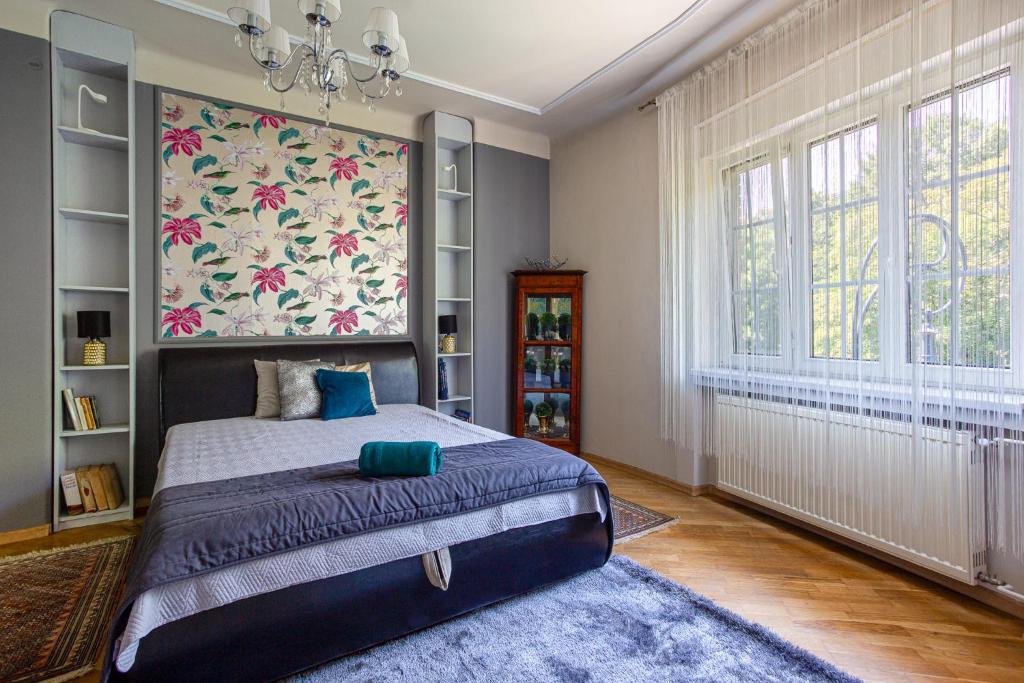 Serpentine Apartments at Buda Castle photo 2