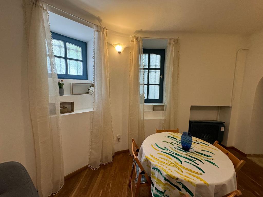 Little Swan Apartman photo 2