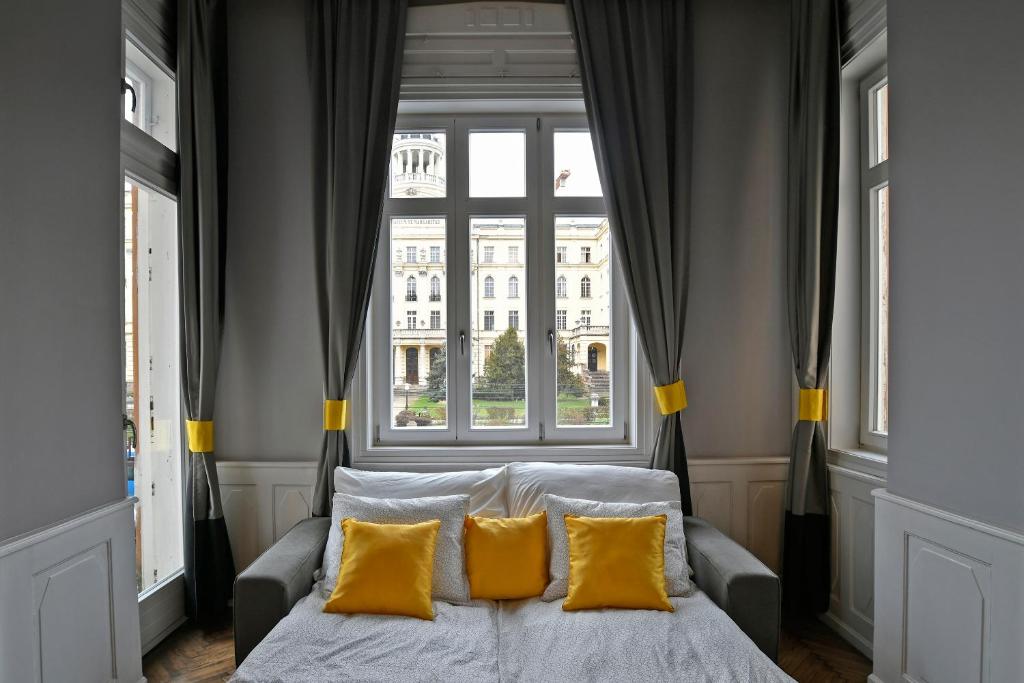 LuxuryFlat near centre on118 sqm photo 2