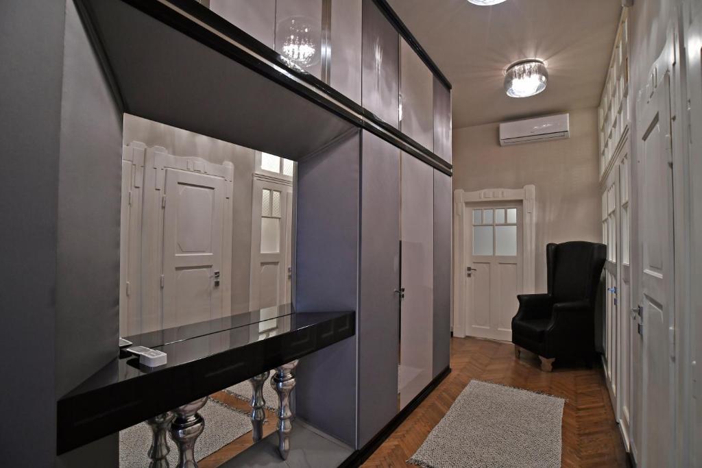 LuxuryFlat near centre on118 sqm photo 3