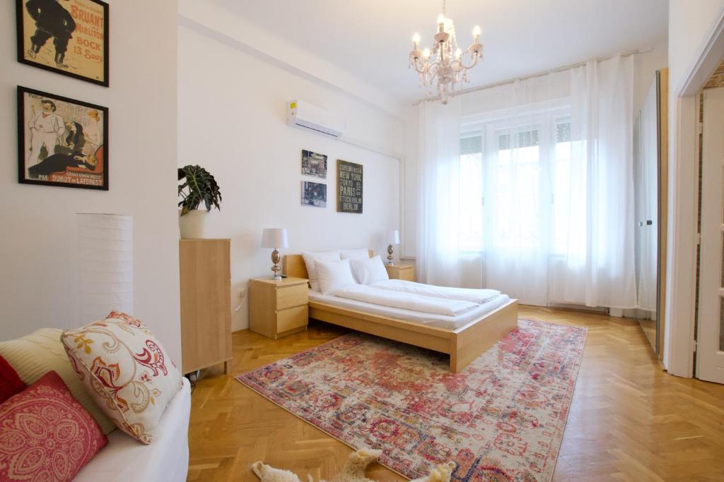 Standard Apartment by Hi5 - Madách Imre 1 photo 2