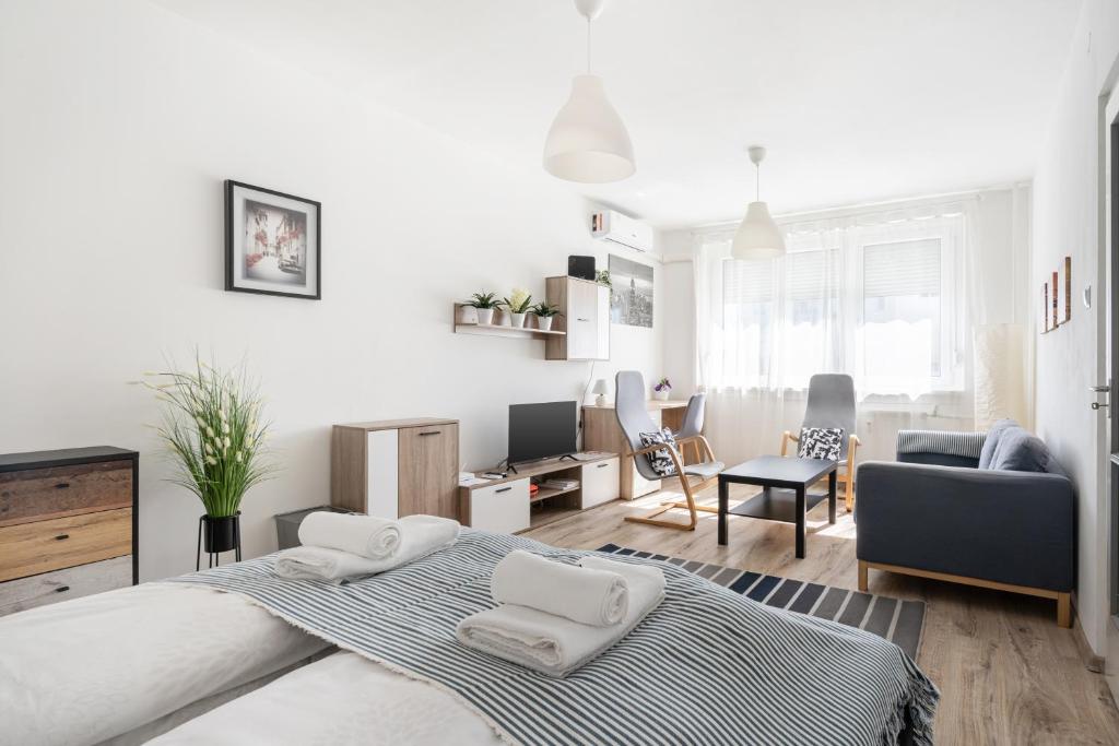 Lunar Love Apartment photo 2