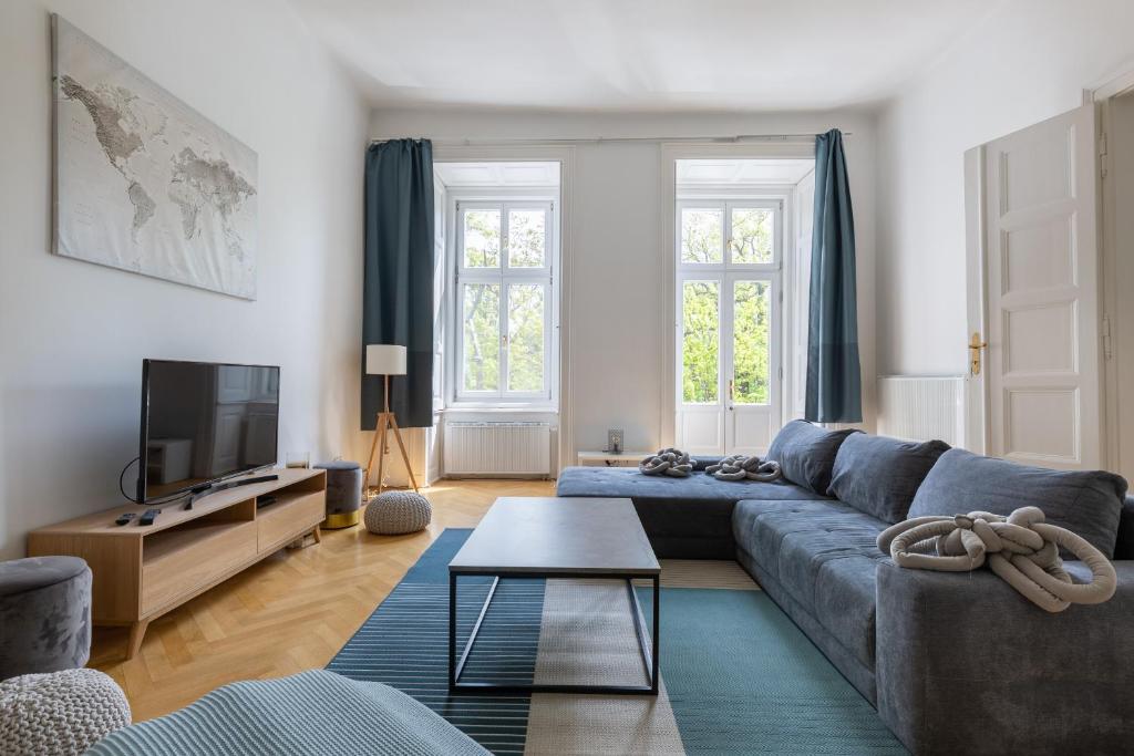 SUPER CENTRAL 2BR-2BT with Balcony&View&Sauna&Jacuzzi — photo 1