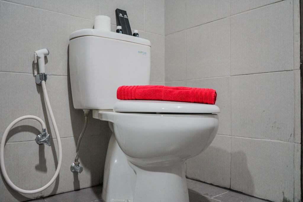 Fabulous Studio Bintaro Icon Apartment By Travelio photo 3