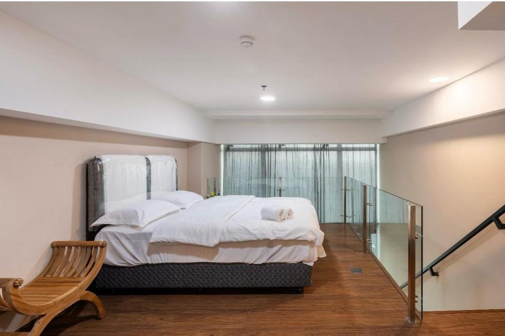 Time Suit Cozy loft with WiFi and pool photo 2