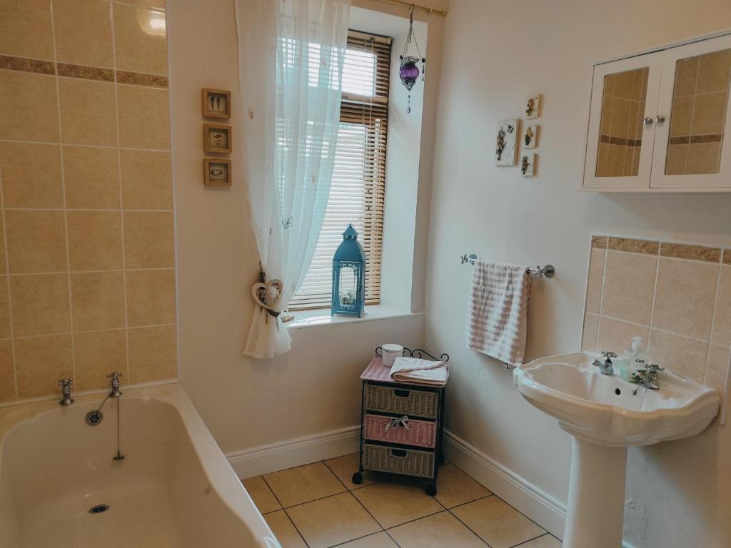 Padua House Holiday Home in the Centre of Bundoran and 2 mins walk to the beach photo 3