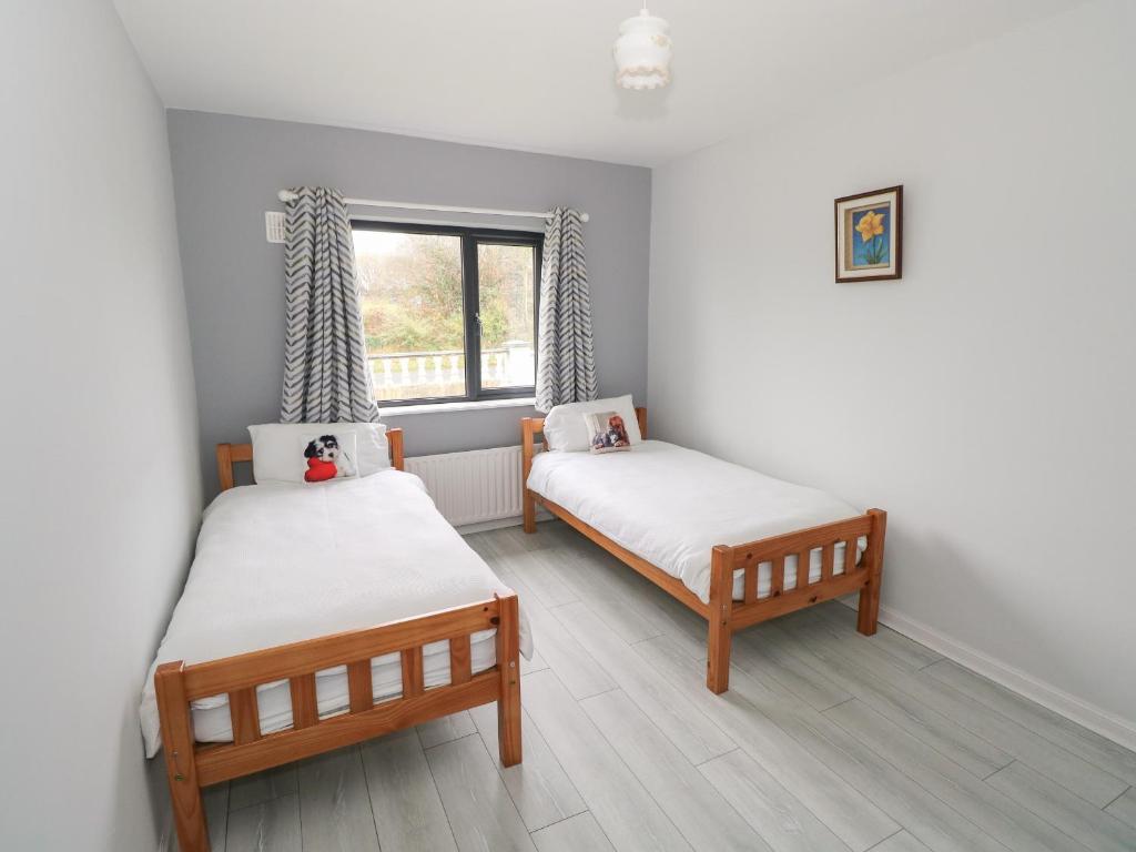 Country Bungalow photo 2