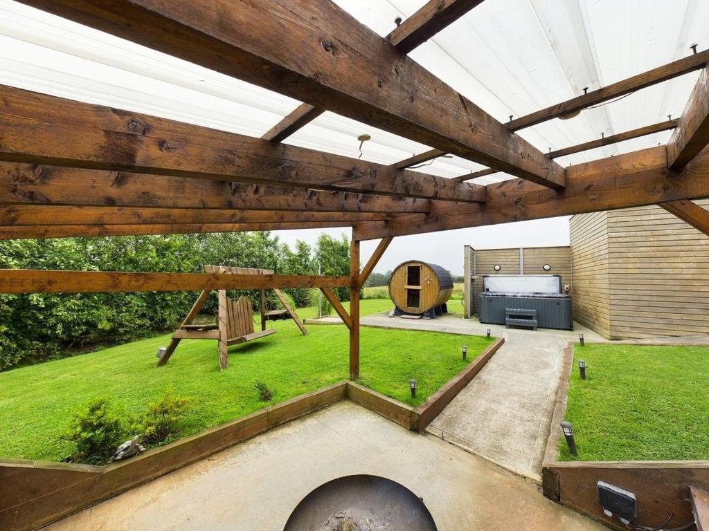 Hill View House photo 2